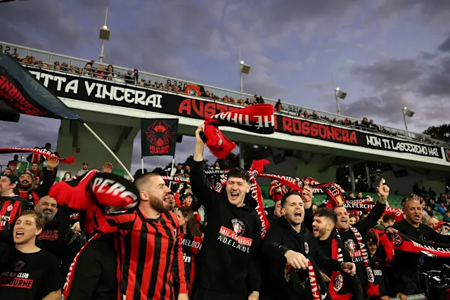 AC Milan Fans, Culture & Stadium Atmosphere